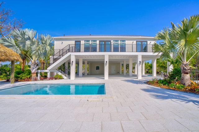 17210 Angelfish Lane, Sugarloaf Key, FL 33042