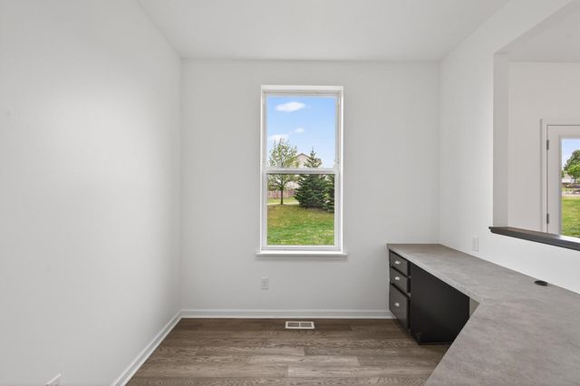 20503 Gunnison Drive, Lakeville, MN 55044