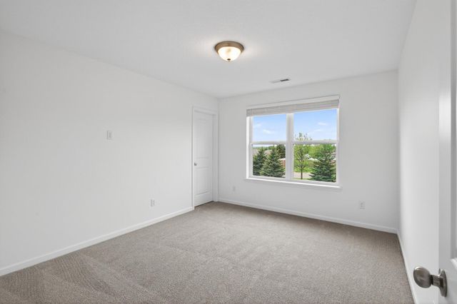 20503 Gunnison Drive, Lakeville, MN 55044