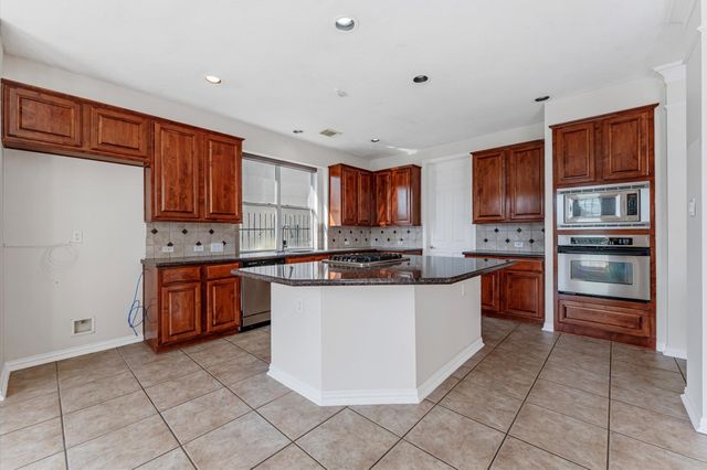 11831 Key Biscayne Court, Houston, TX 77065