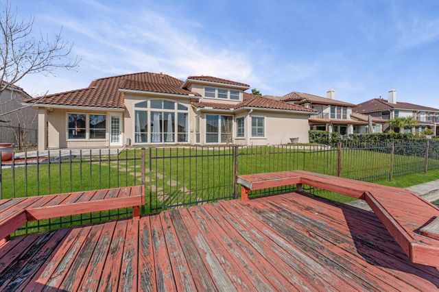 11831 Key Biscayne Court, Houston, TX 77065