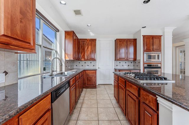 11831 Key Biscayne Court, Houston, TX 77065