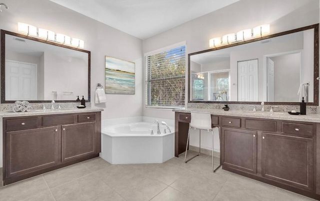 8104 Rainforest Jasper Lane, Delray Beach, FL 33446