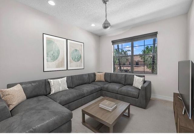 8104 Rainforest Jasper Lane, Delray Beach, FL 33446