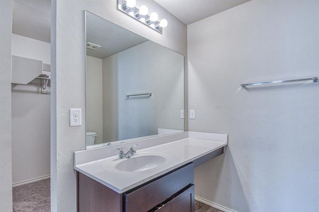 11808 Jude Way, Yukon, OK 73099