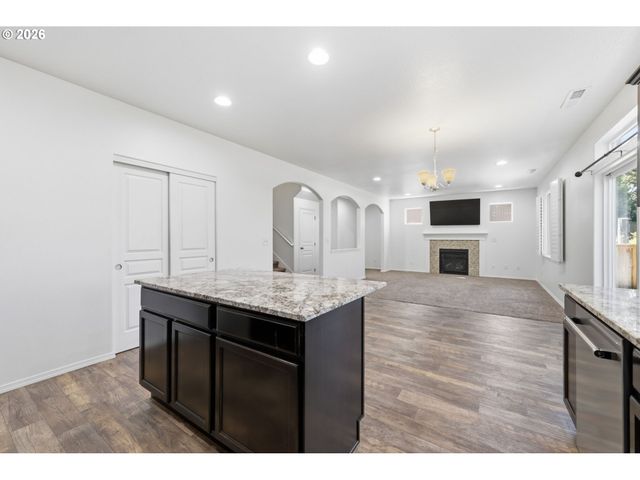 4630 GLACIER MEADOWS Loop, Springfield, OR 97478