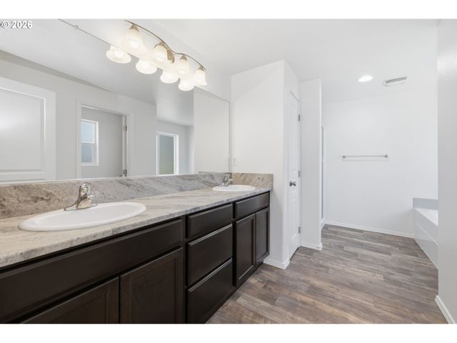 4630 GLACIER MEADOWS Loop, Springfield, OR 97478