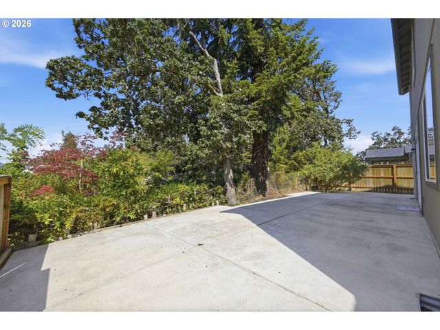 4630 GLACIER MEADOWS Loop, Springfield, OR 97478