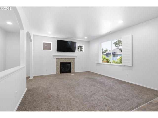 4630 GLACIER MEADOWS Loop, Springfield, OR 97478