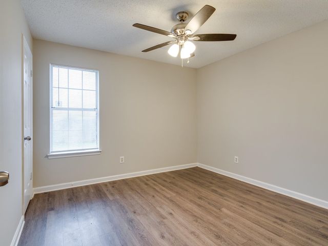 4551 WAVERLY FARMS RD, Millington, TN 38053