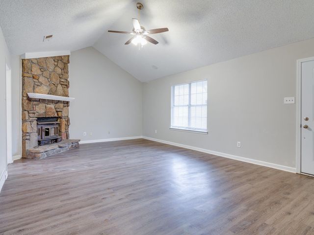 4551 WAVERLY FARMS RD, Millington, TN 38053