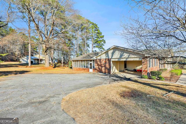 910 Line Creek Road, Senoia, GA 30276