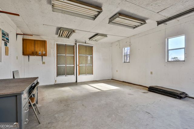 910 Line Creek Road, Senoia, GA 30276