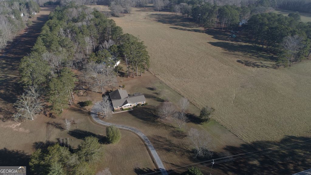 910 Line Creek Road, Senoia, GA 30276