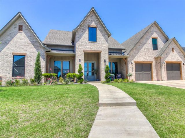 10713 NW 26th Street, Yukon, OK 73099