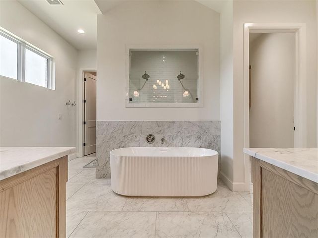 10713 NW 26th Street, Yukon, OK 73099