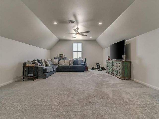 10713 NW 26th Street, Yukon, OK 73099