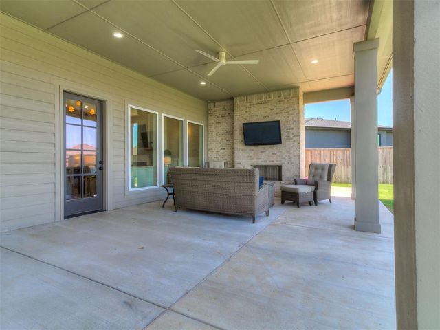 10713 NW 26th Street, Yukon, OK 73099