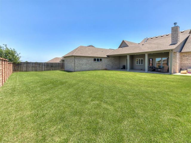 10713 NW 26th Street, Yukon, OK 73099