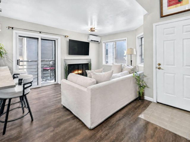 1633 18th St 6, Boulder, CO 80302