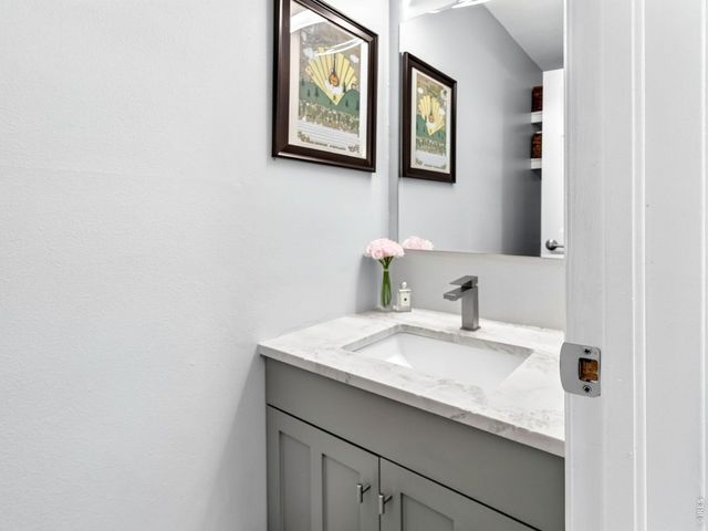 1633 18th St 6, Boulder, CO 80302