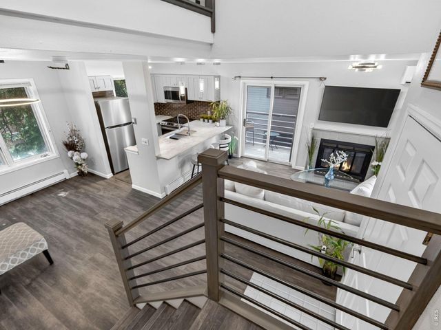 1633 18th St 6, Boulder, CO 80302