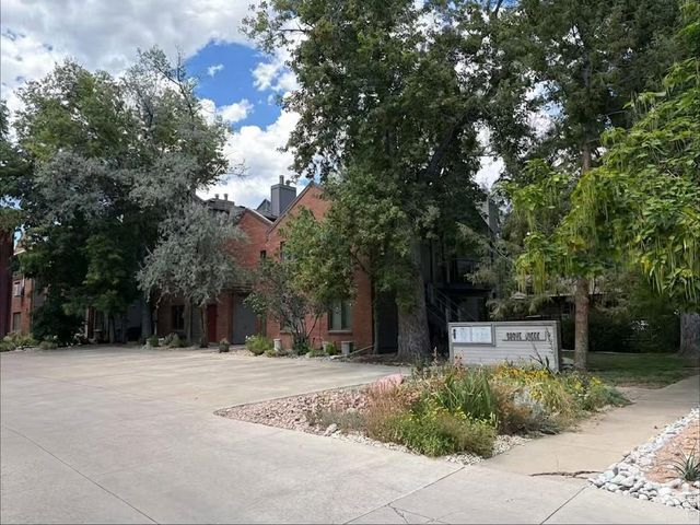 1633 18th St 6, Boulder, CO 80302
