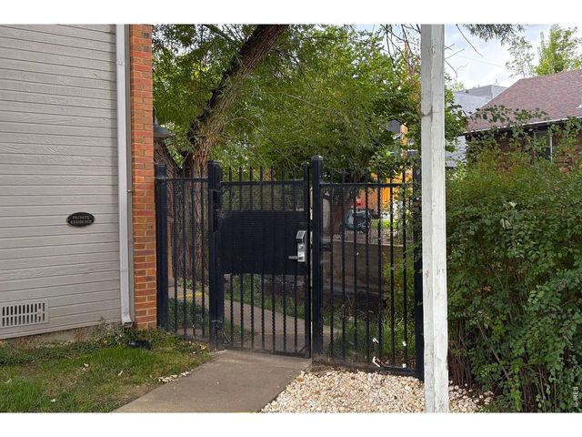 1633 18th St 6, Boulder, CO 80302