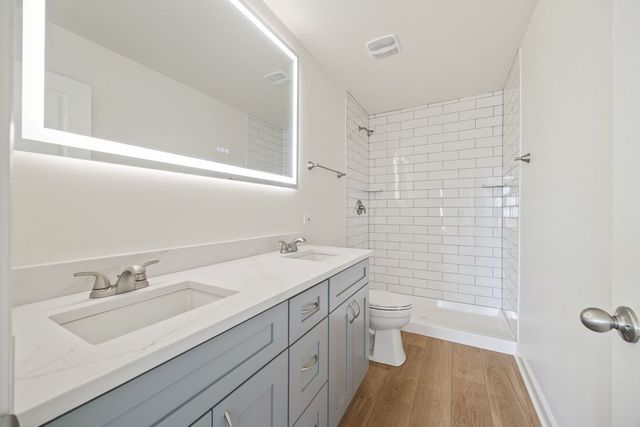 2463 Bella Drive, Pingree Grove, IL 60140