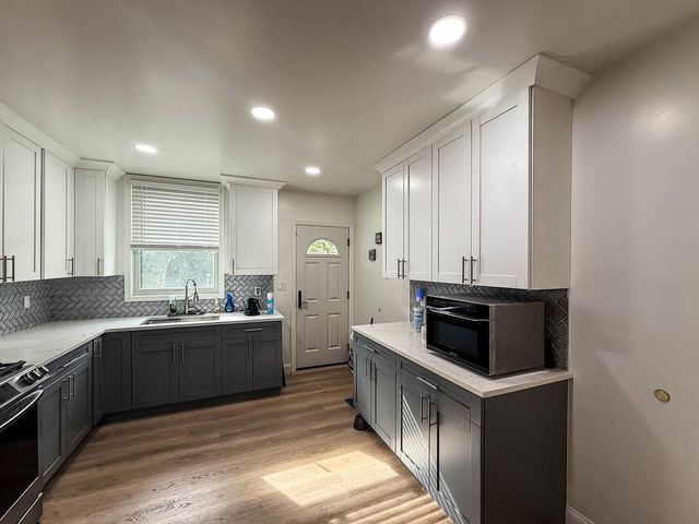 145 EGE AVE, Jc, Greenville, NJ 07304