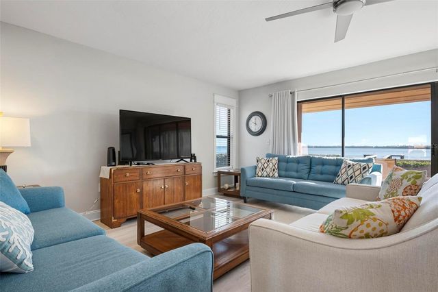 3875 CATALINA DRIVE, Bradenton, FL 34210