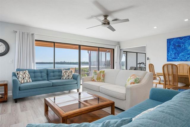 3875 CATALINA DRIVE, Bradenton, FL 34210