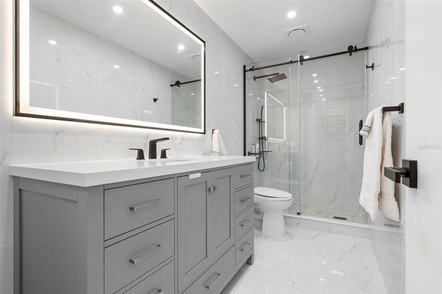 3875 CATALINA DRIVE, Bradenton, FL 34210