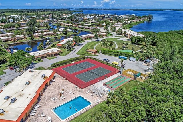 3875 CATALINA DRIVE, Bradenton, FL 34210