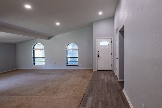 6108 Jennings Drive, The Colony, TX 75056