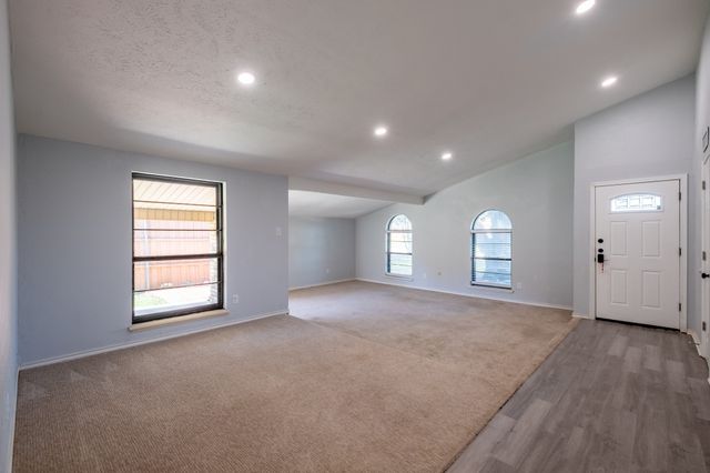 6108 Jennings Drive, The Colony, TX 75056