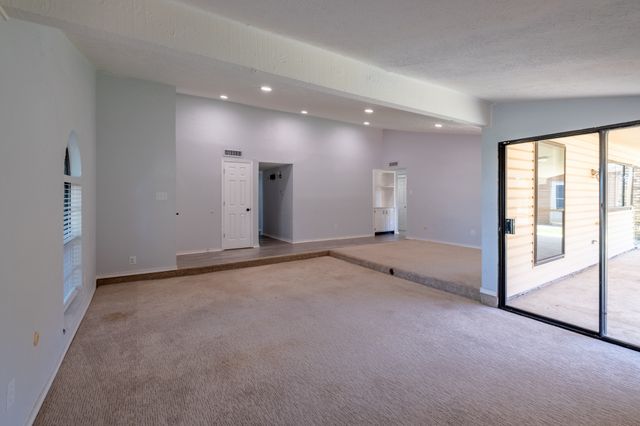6108 Jennings Drive, The Colony, TX 75056
