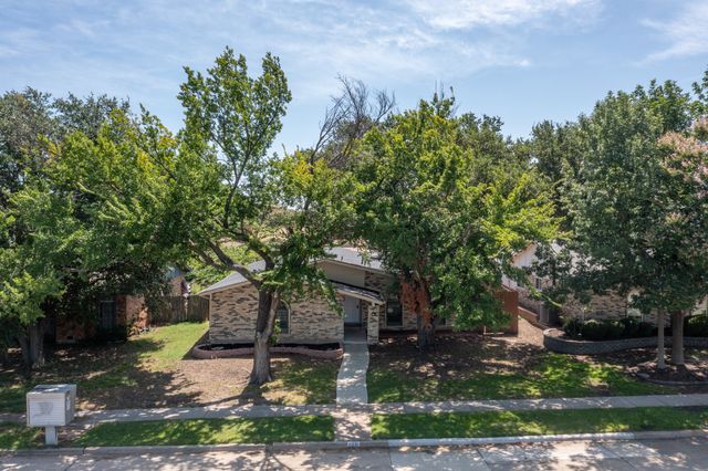 6108 Jennings Drive, The Colony, TX 75056