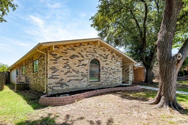 6108 Jennings Drive, The Colony, TX 75056