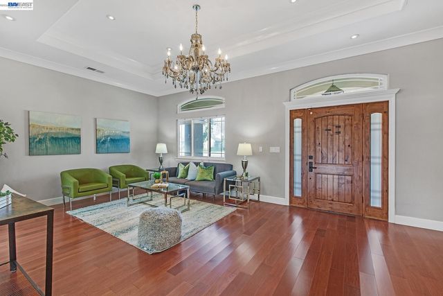 1358 Pine Ave, San Jose, CA 95125