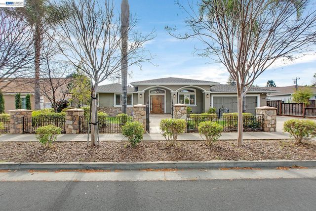 1358 Pine Ave, San Jose, CA 95125