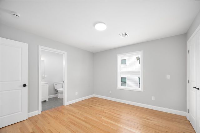 28 Grosvenor Avenue 2, Providence, RI 02908