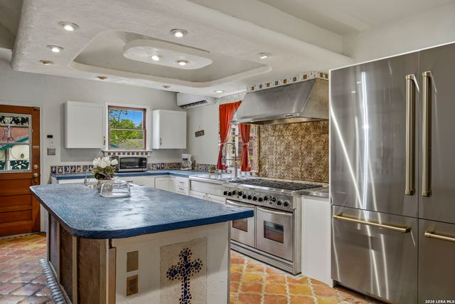 432 Mary Louise Dr, San Antonio, TX 78201