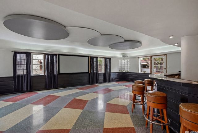 432 Mary Louise Dr, San Antonio, TX 78201