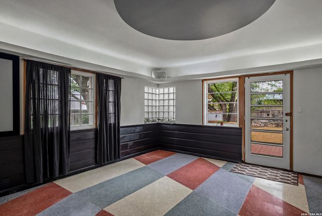 432 Mary Louise Dr, San Antonio, TX 78201