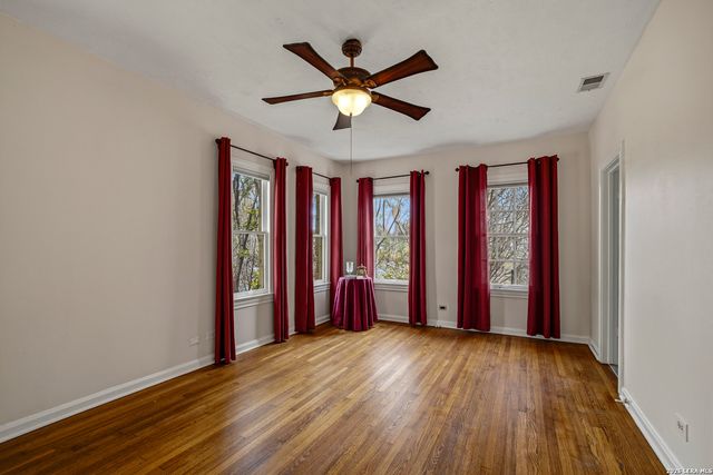 432 Mary Louise Dr, San Antonio, TX 78201