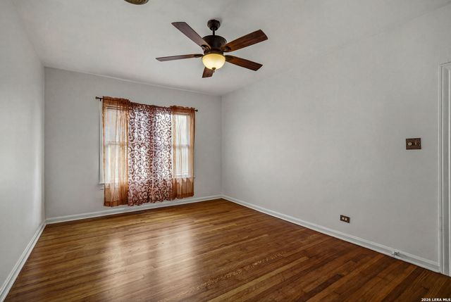 432 Mary Louise Dr, San Antonio, TX 78201