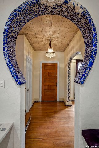 432 Mary Louise Dr, San Antonio, TX 78201