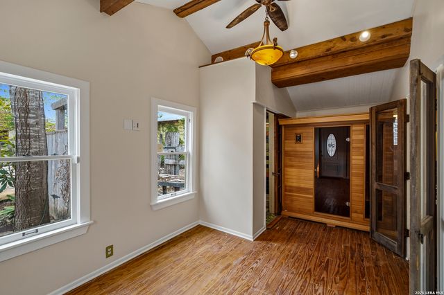 432 Mary Louise Dr, San Antonio, TX 78201