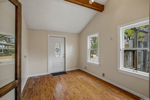 432 Mary Louise Dr, San Antonio, TX 78201